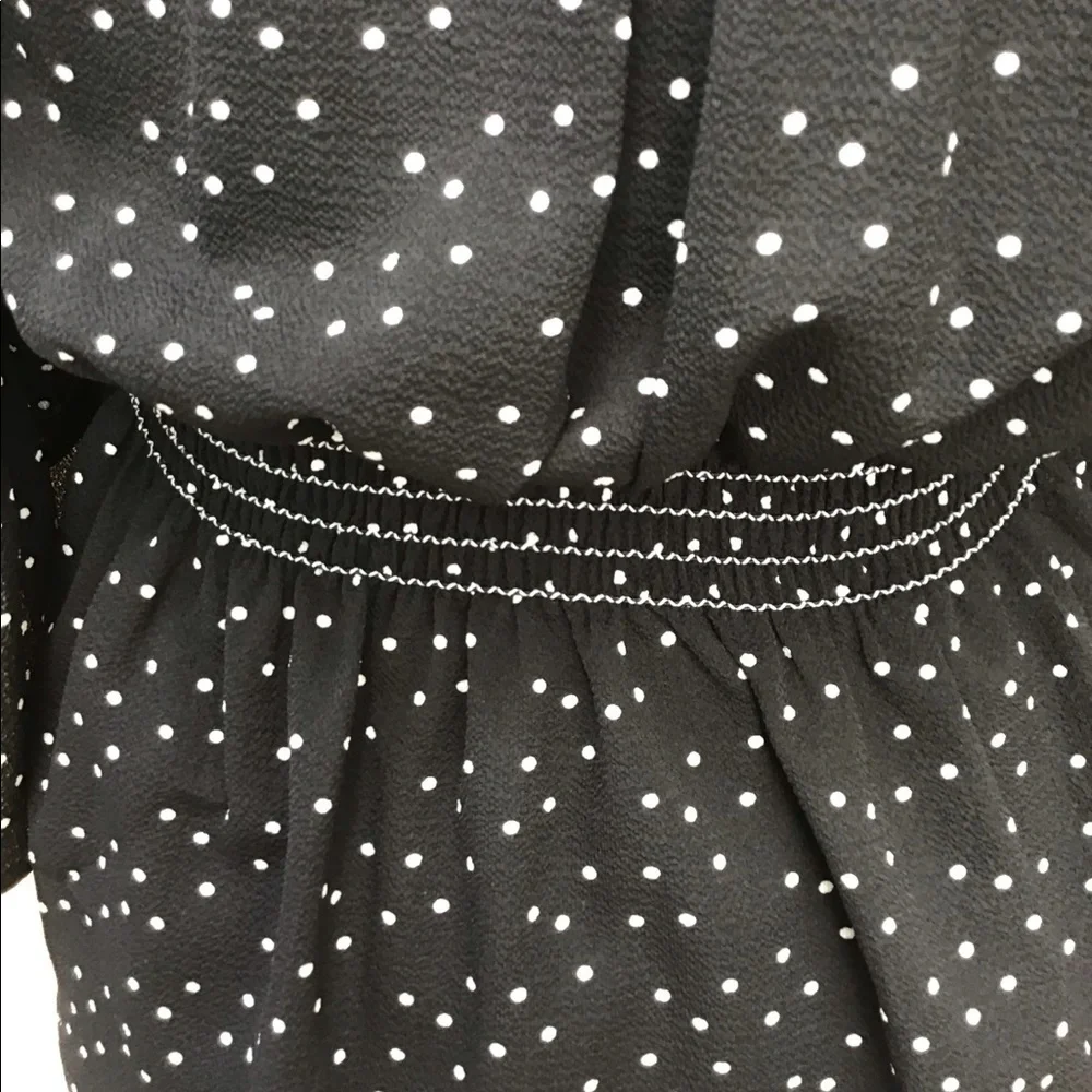 Woman’s Max Studio Blouse